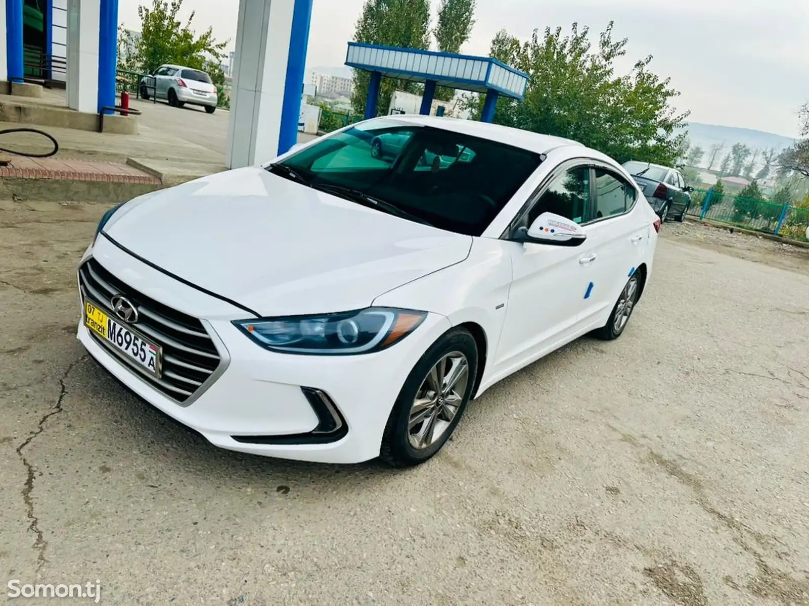 Hyundai Elantra, 2017-1