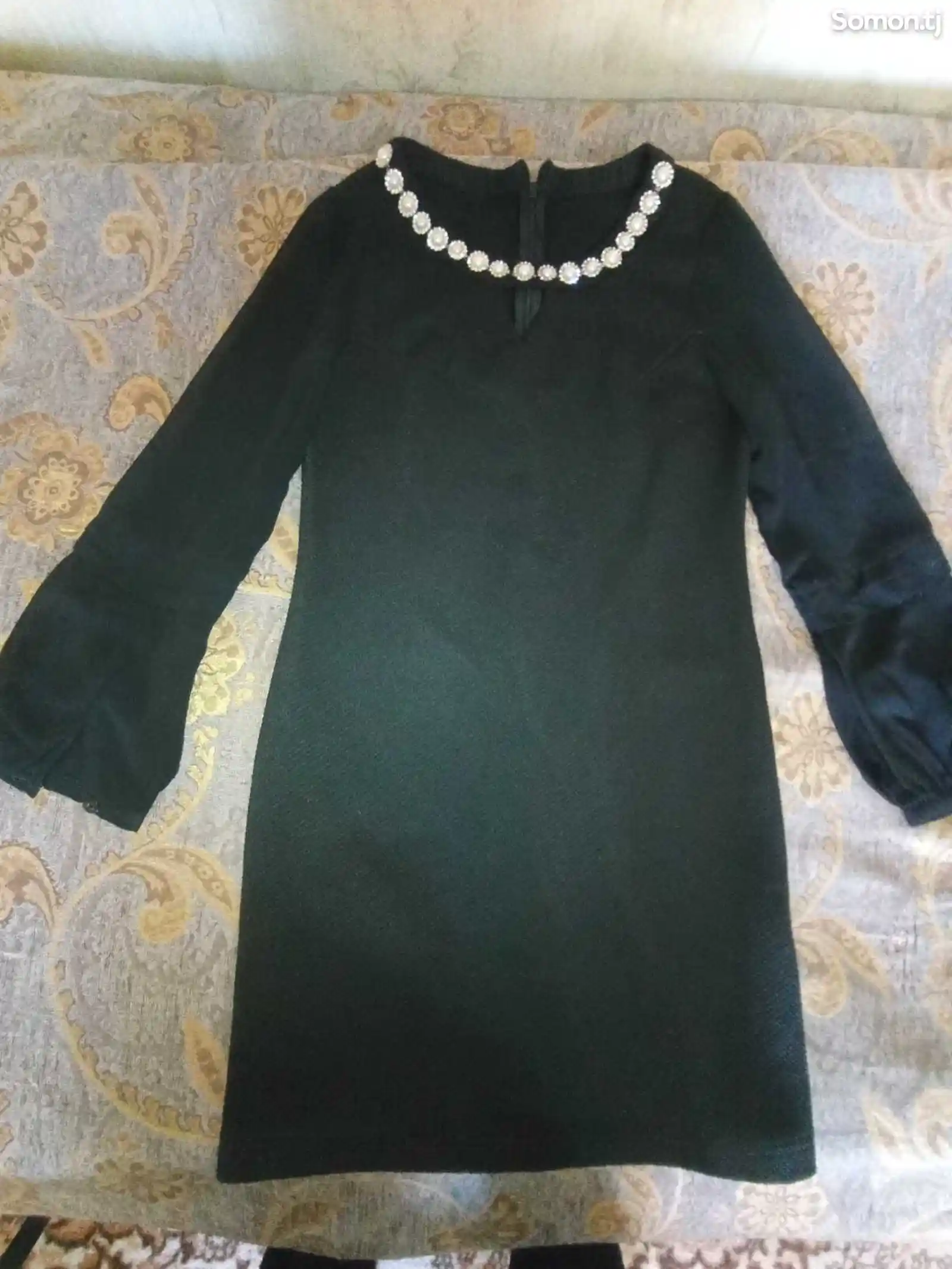 Платье мини чёрное-1