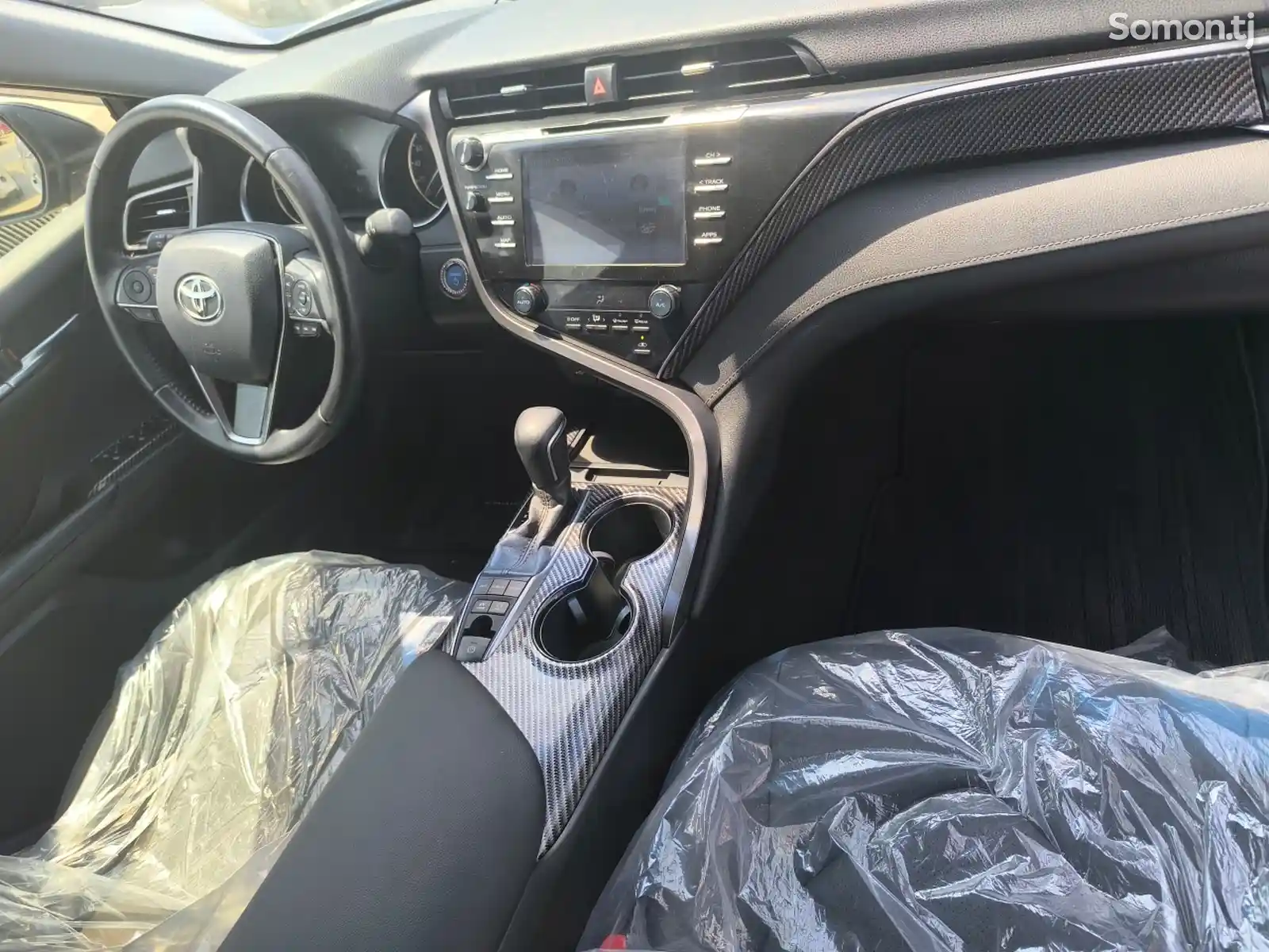 Toyota Camry, 2018-6