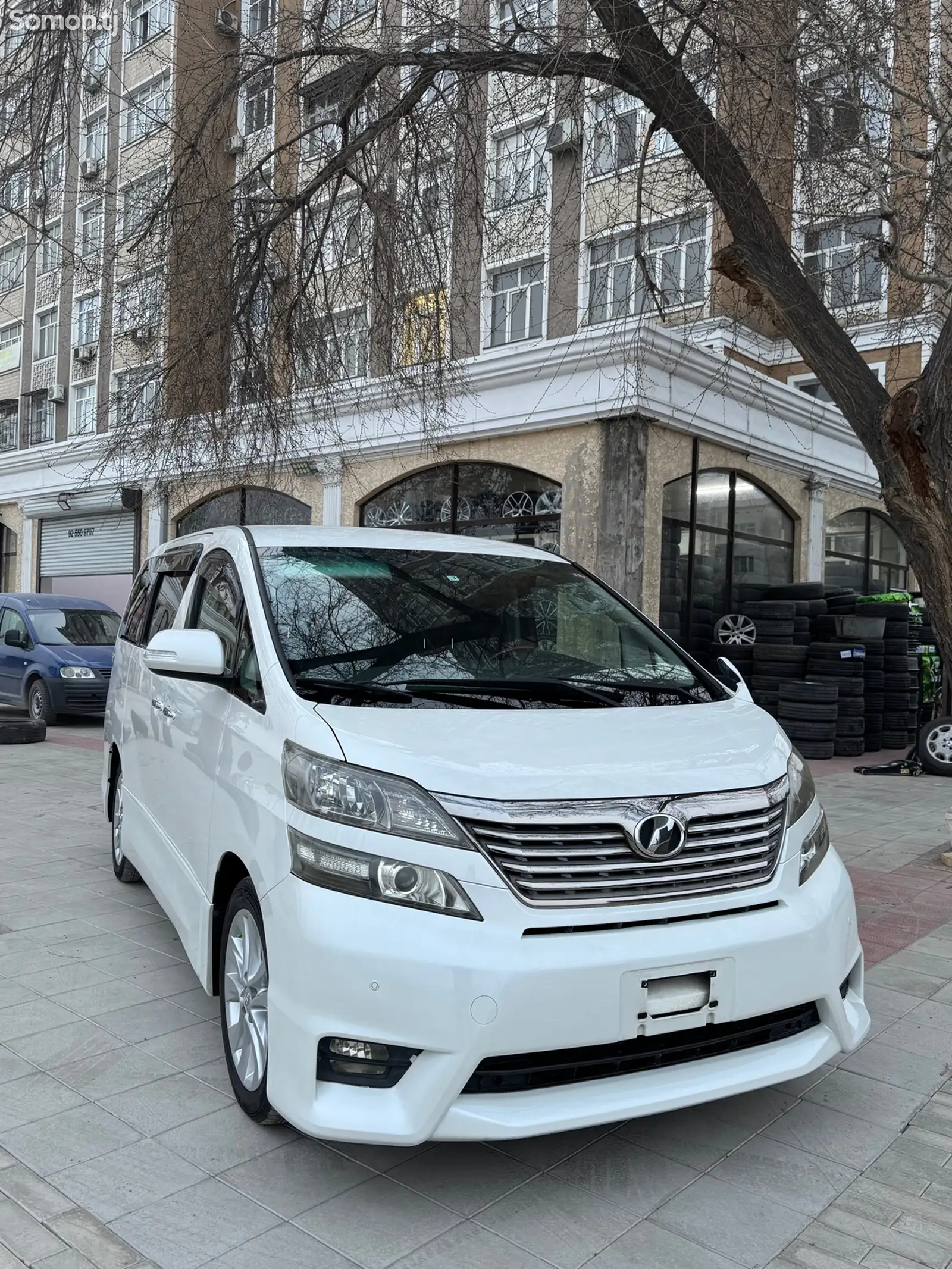 Toyota Vellfire, 2014-1