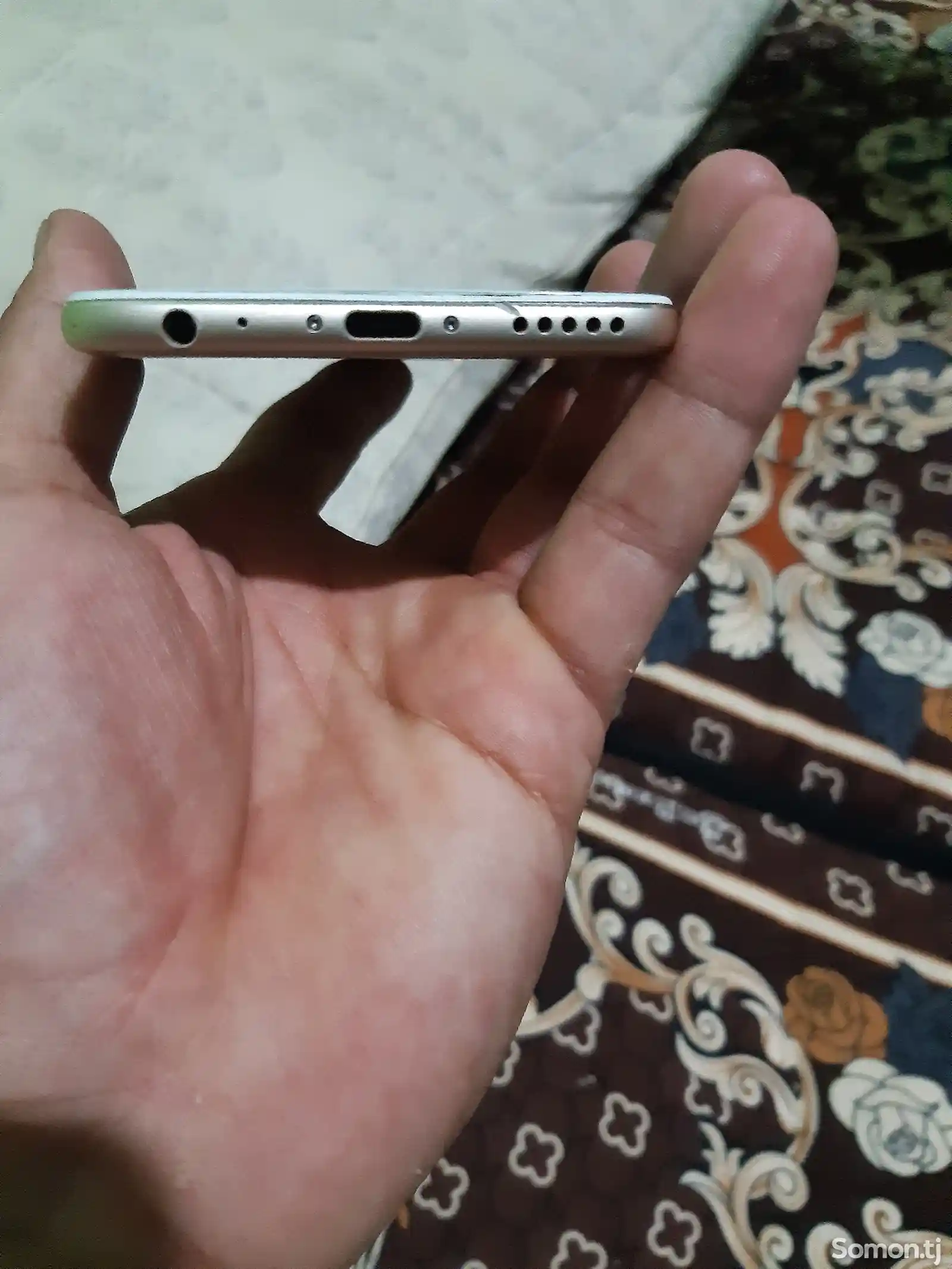 Телефон Xiaomi-4