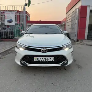 Toyota Camry, 2018