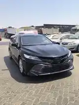 Toyota Camry, 2018-3