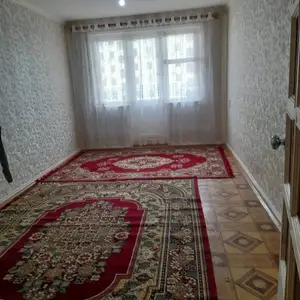 3-комн. квартира, 3 этаж, 70 м², 8 мкр