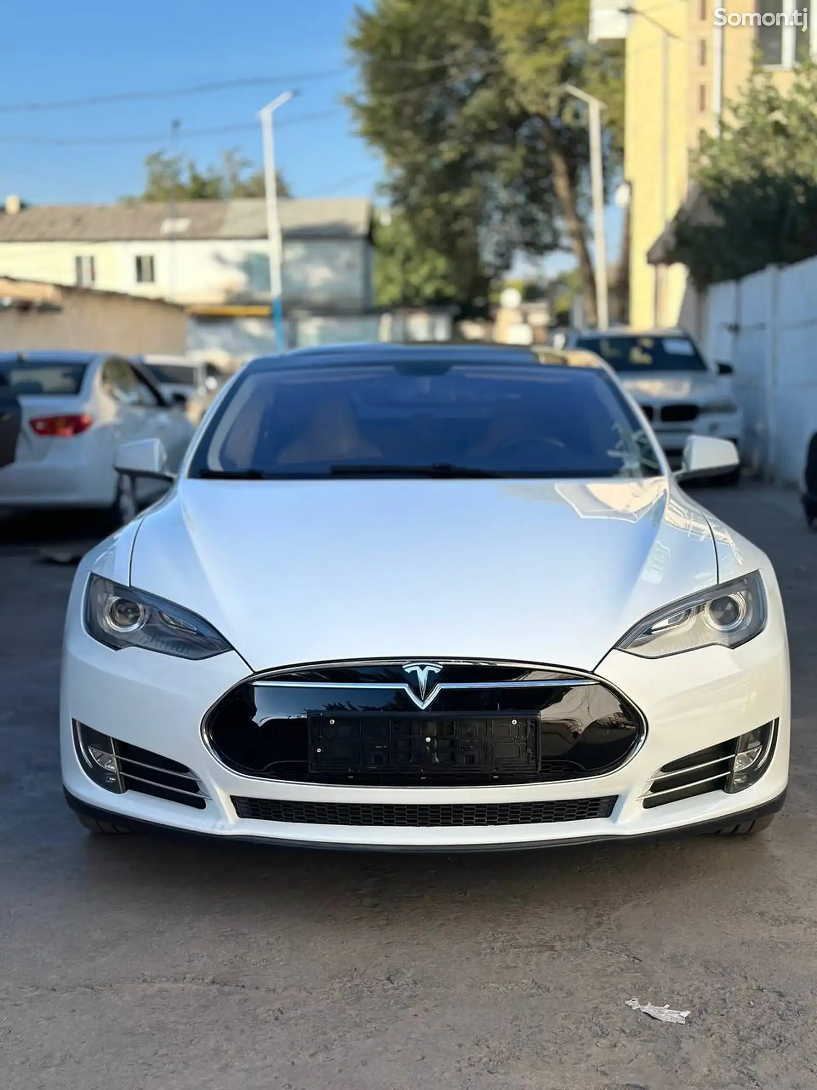 Tesla Model S, 2013-2