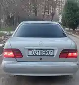 Mercedes-Benz E class, 2001-4