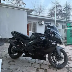 Мотоцикл Yamaha yzf 1000r