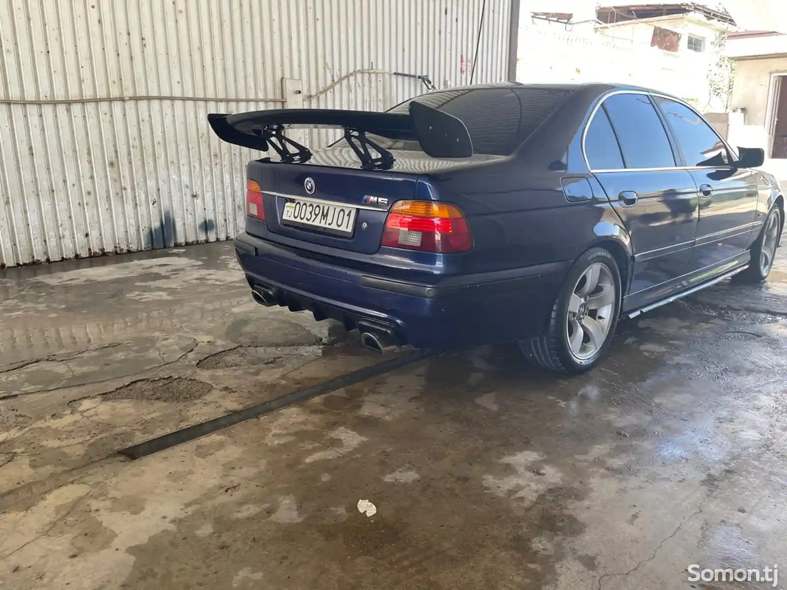 BMW M5, 2001-6