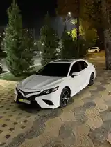 Toyota Camry, 2019-9