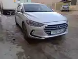 Hyundai Elantra, 2017-2