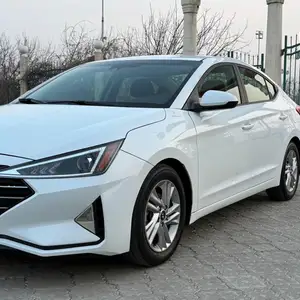 Hyundai Elantra, 2020