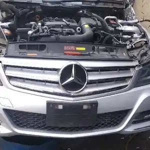 Двигатель от Mercedes-Benz