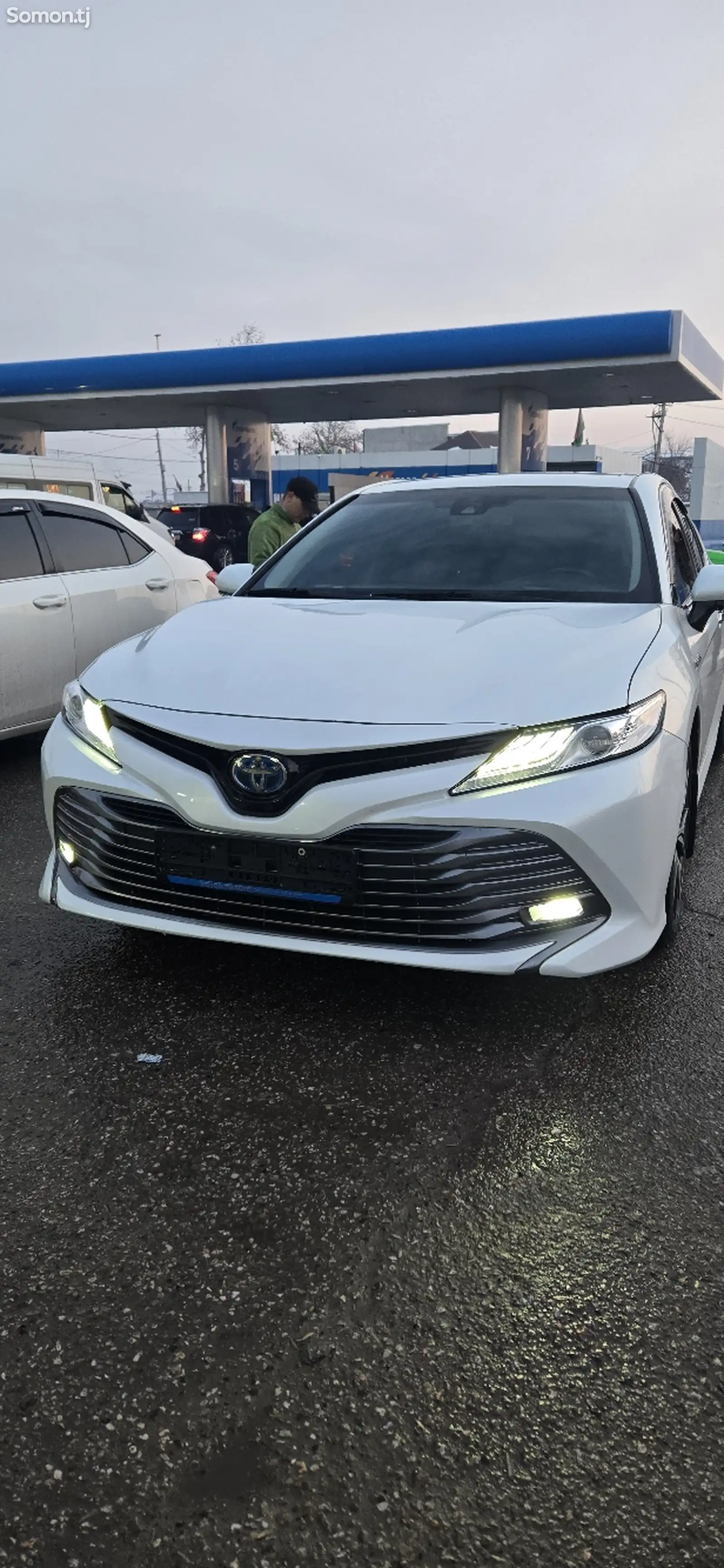 Toyota Camry, 2017-1