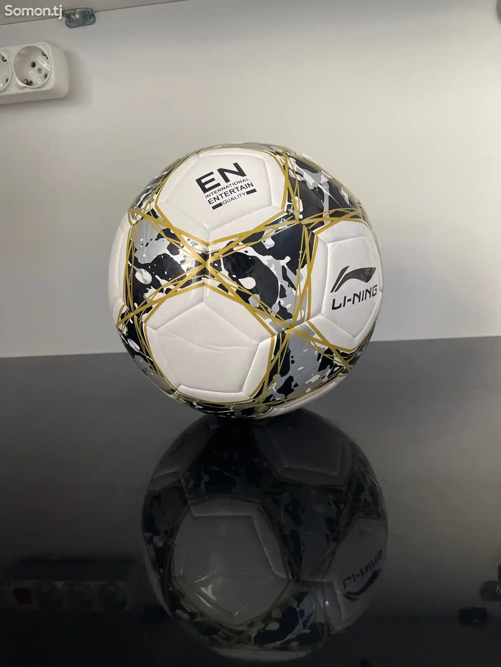 Футбольный мяч из фирмы Li-Ning-6