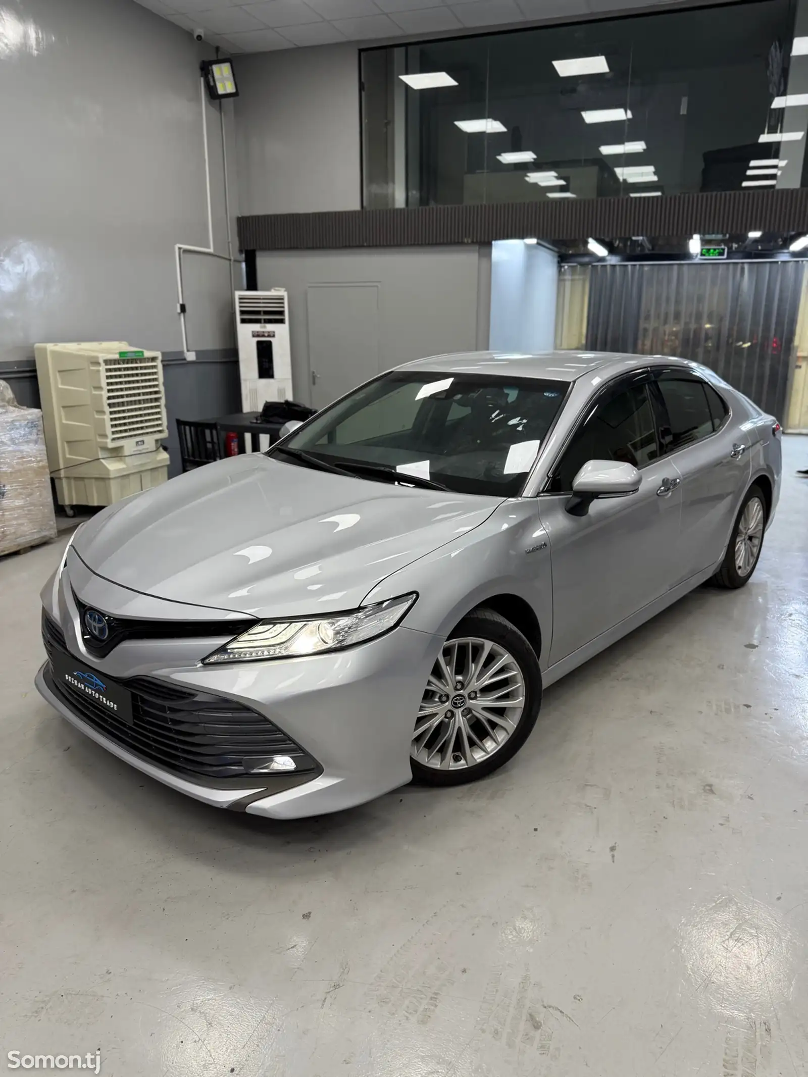 Toyota Camry, 2017-1