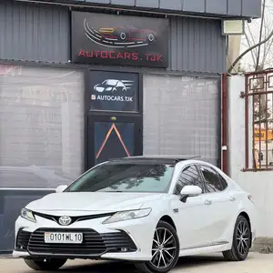 Toyota Camry, 2018