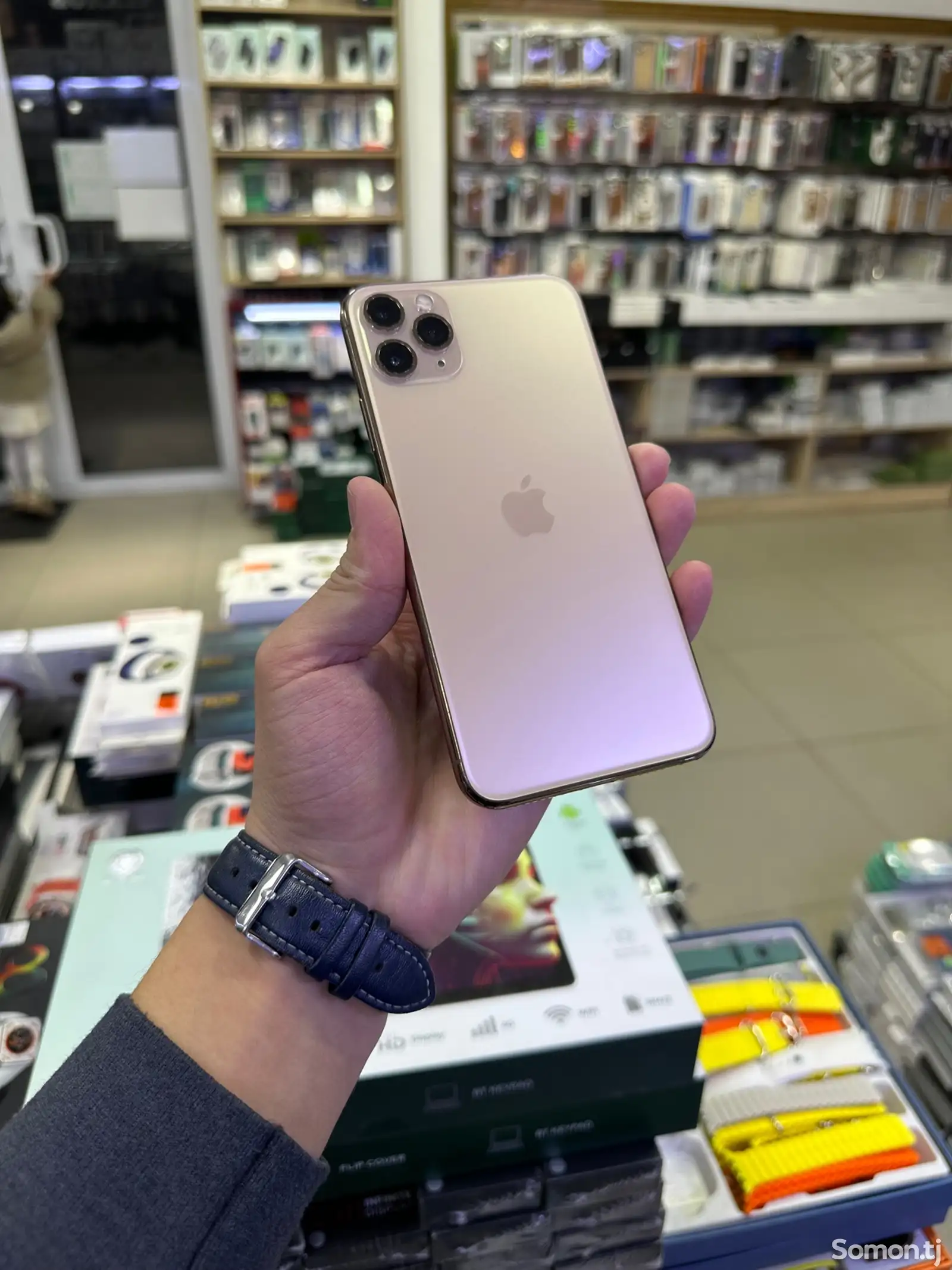 Apple iPhone 11 Pro Max, 256 gb, Gold-1