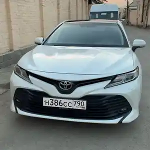 Toyota Camry, 2019