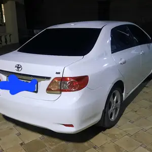 Toyota Corolla, 2011