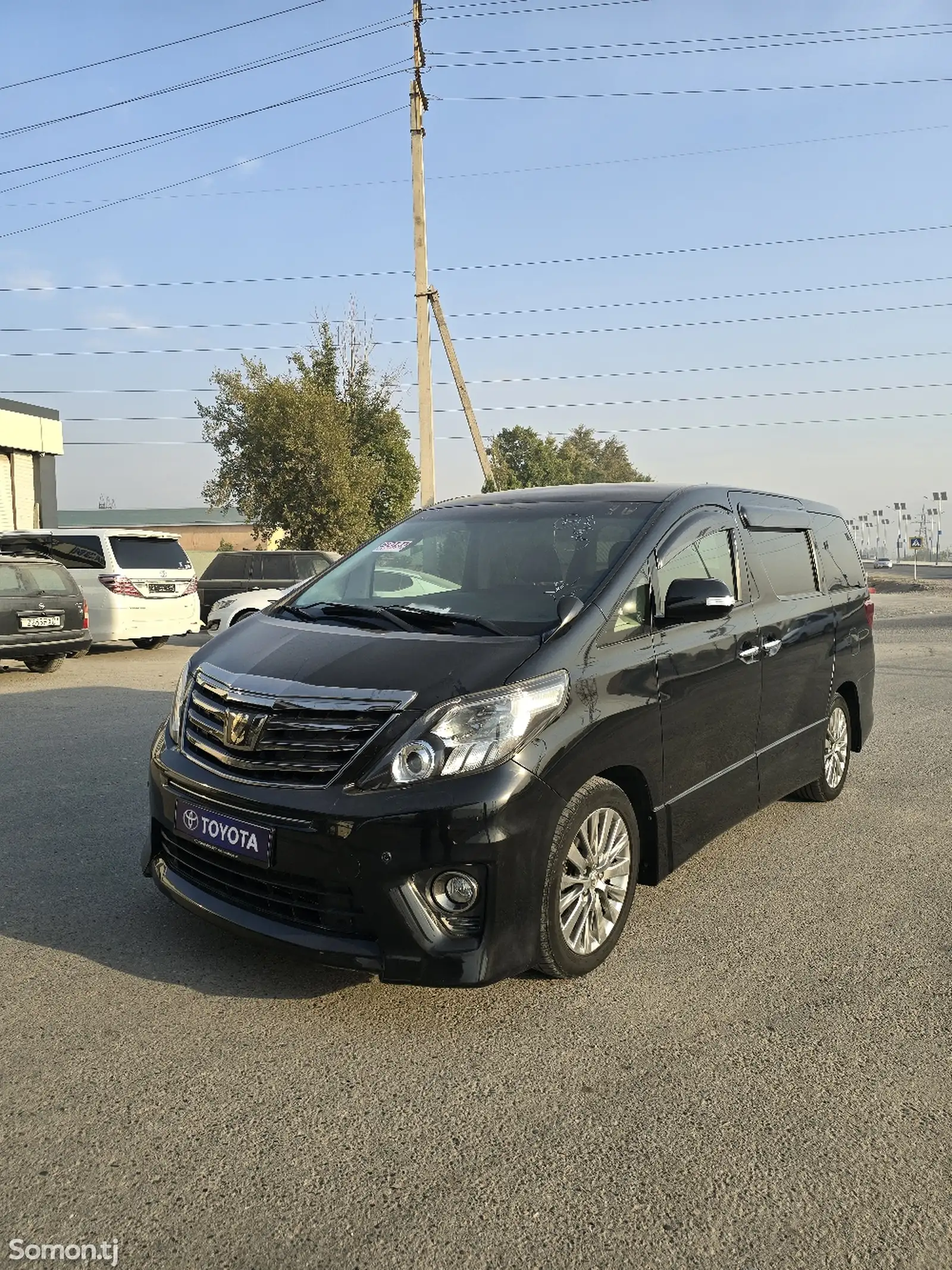 Toyota Vellfire, 2014-3