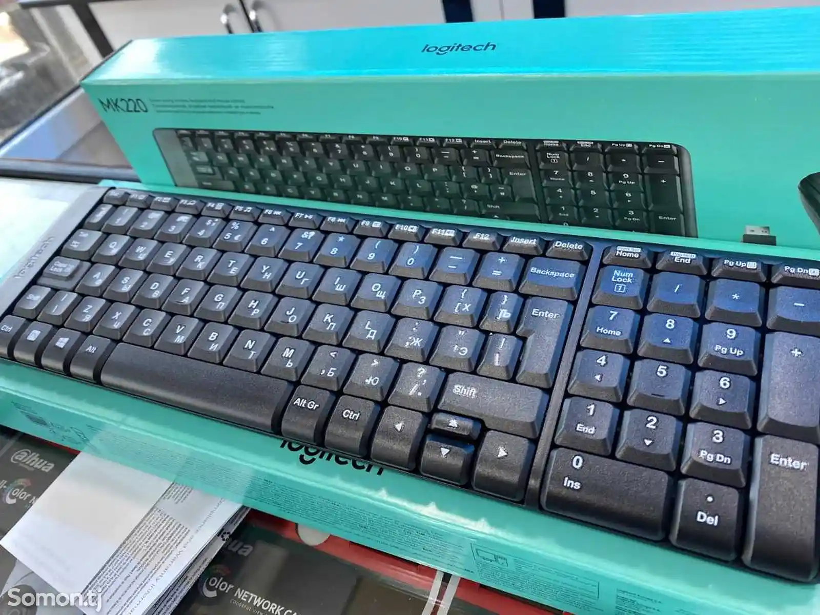 Беспроводная клавиатура с мышкой Logitech MK220-4