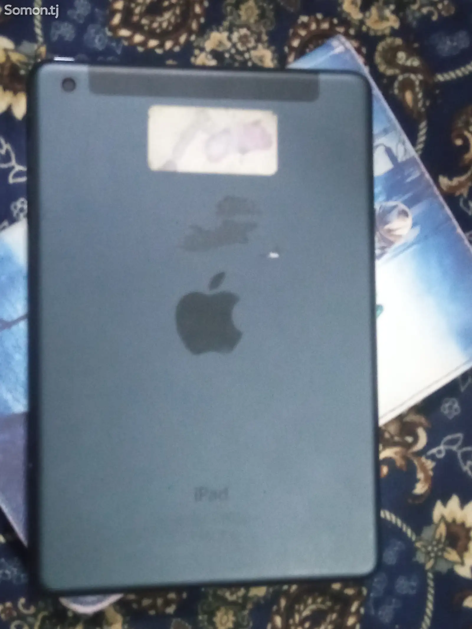 Планшет Apple ipad-1