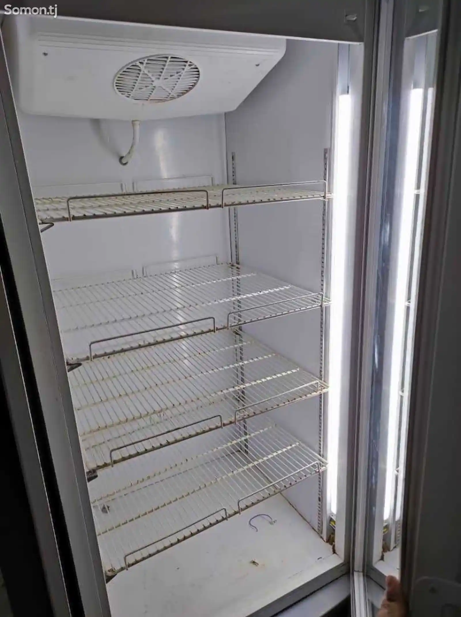 Холодильный шкаф Ариада-3