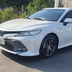 Toyota Camry, 2018