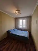 5-комн. квартира, 2 этаж, 100 м², 101 мкр-8