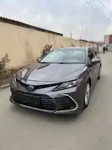 Toyota Camry, 2020-3