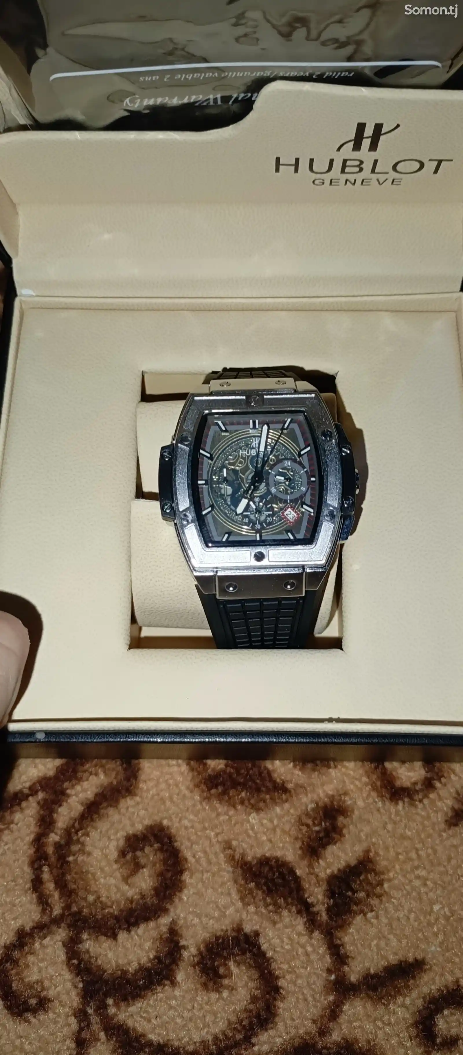 Часы Hublot-1