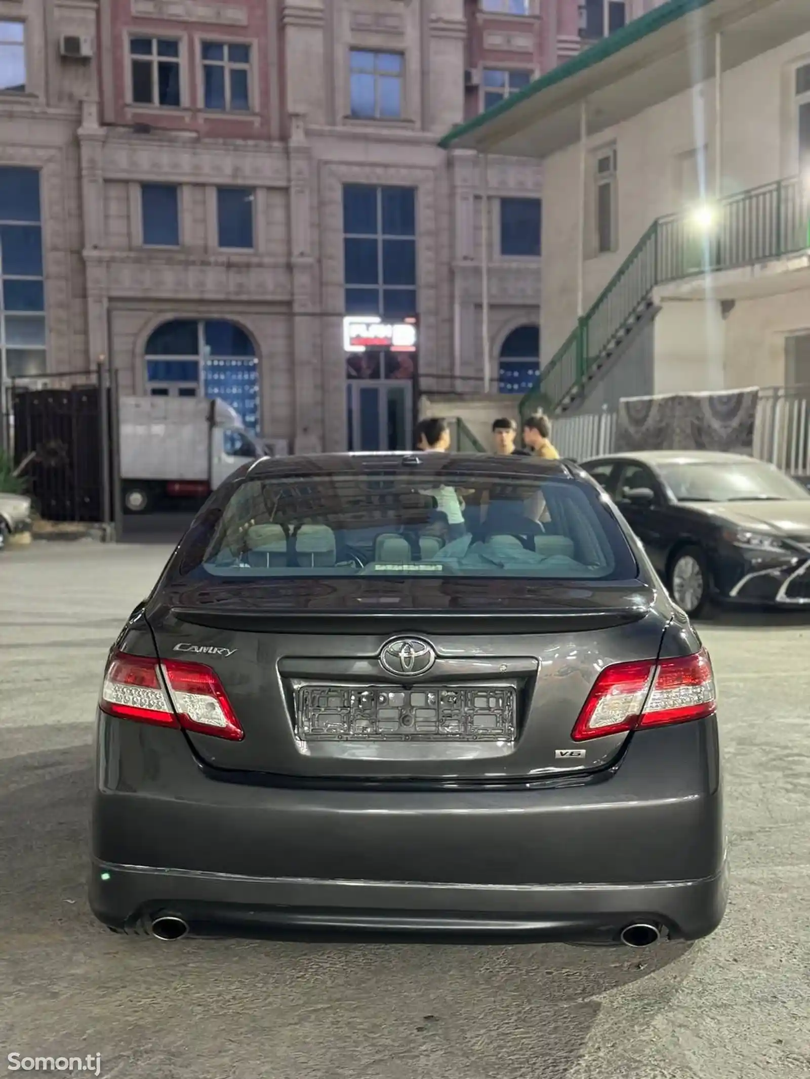 Toyota Camry, 2010-3