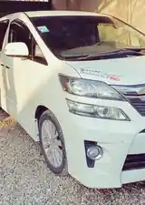 Toyota Vellfire, 2013-3