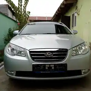 Hyundai Avante, 2010