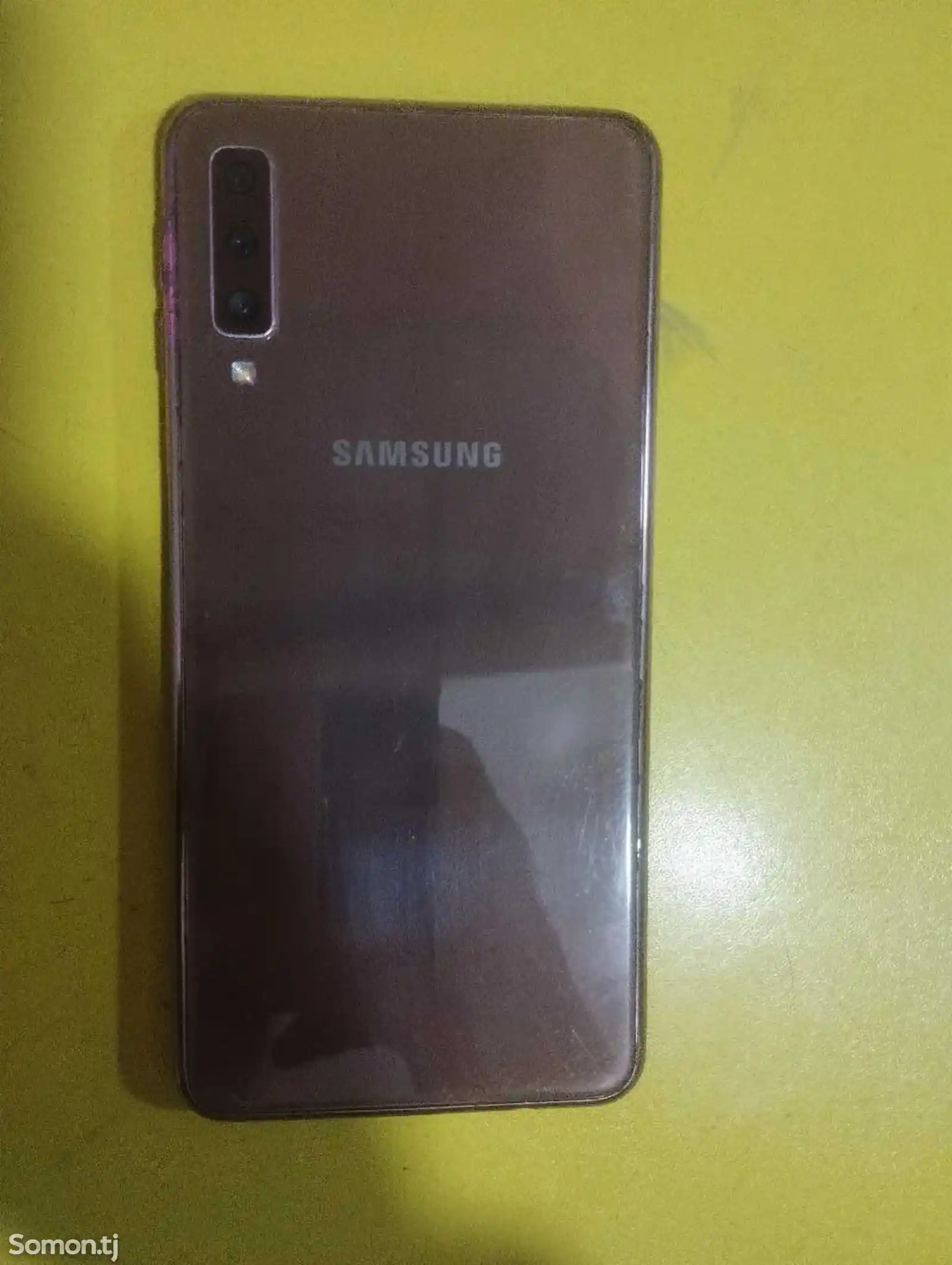 Samsung Galaxy A7, 2018-1