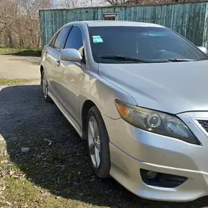 Toyota Camry, 2011