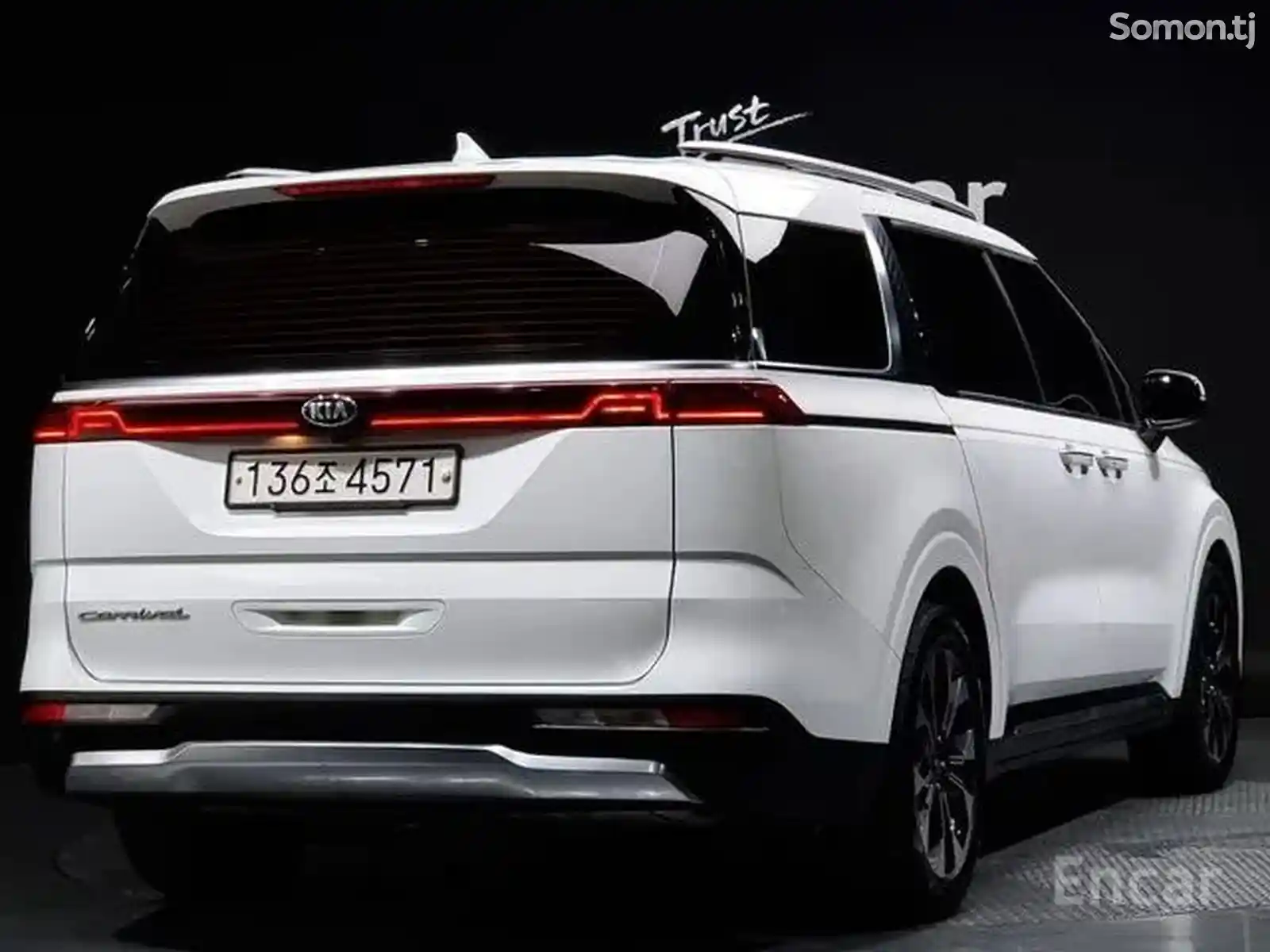 Kia Carnival, 2021-4