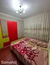 5-комн. квартира, 4 этаж, 70м², 19 мкр-6