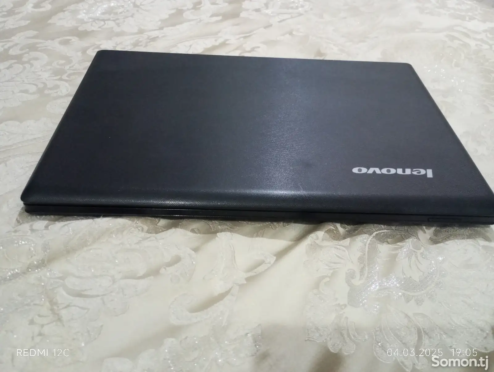 Ноутбук Lenovo-1