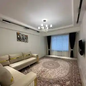 2-комн. квартира, 13 этаж, 63 м², Ашан