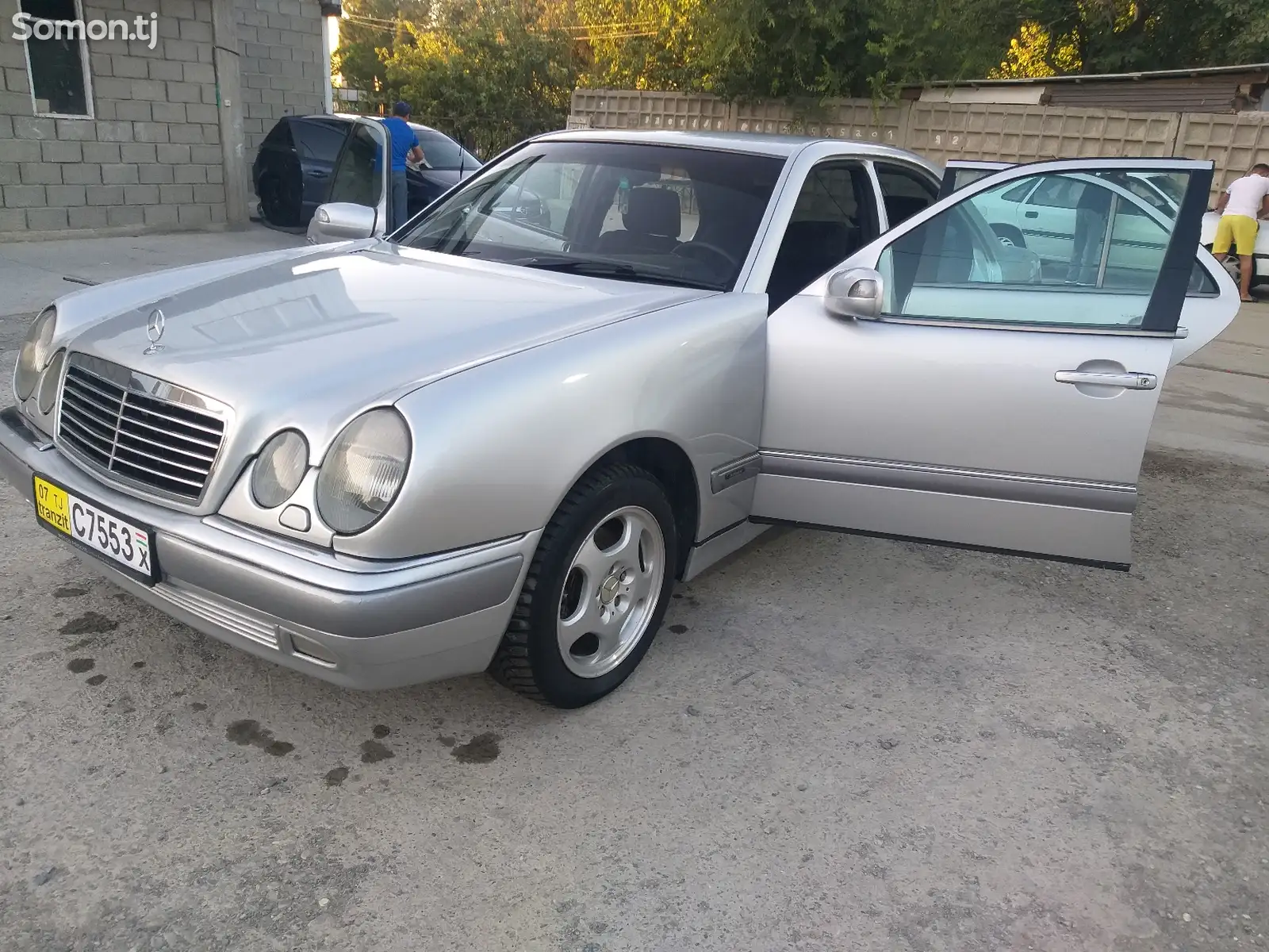 Mercedes-Benz E class, 1997-6