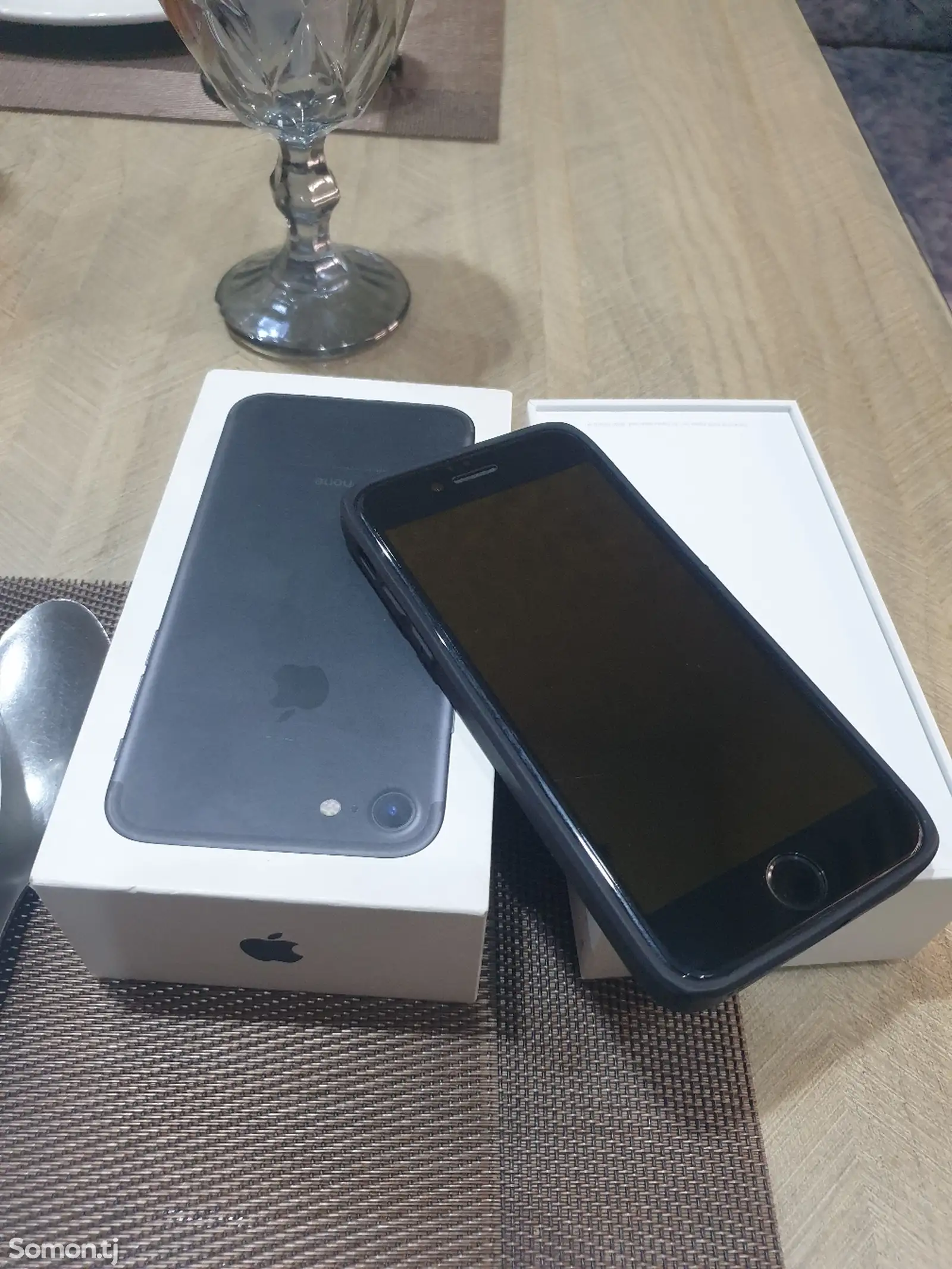 Apple iPhone 7, 32 gb-1