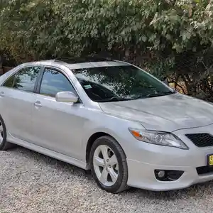 Toyota Camry, 2011