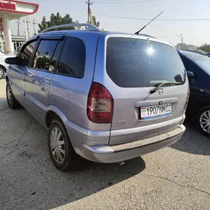 Opel Zafira, 2003