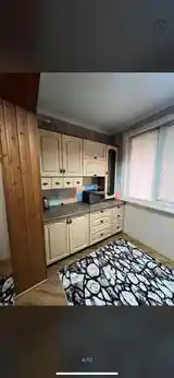 3-комн. квартира, 1 этаж, 100м², 82 мкр-9