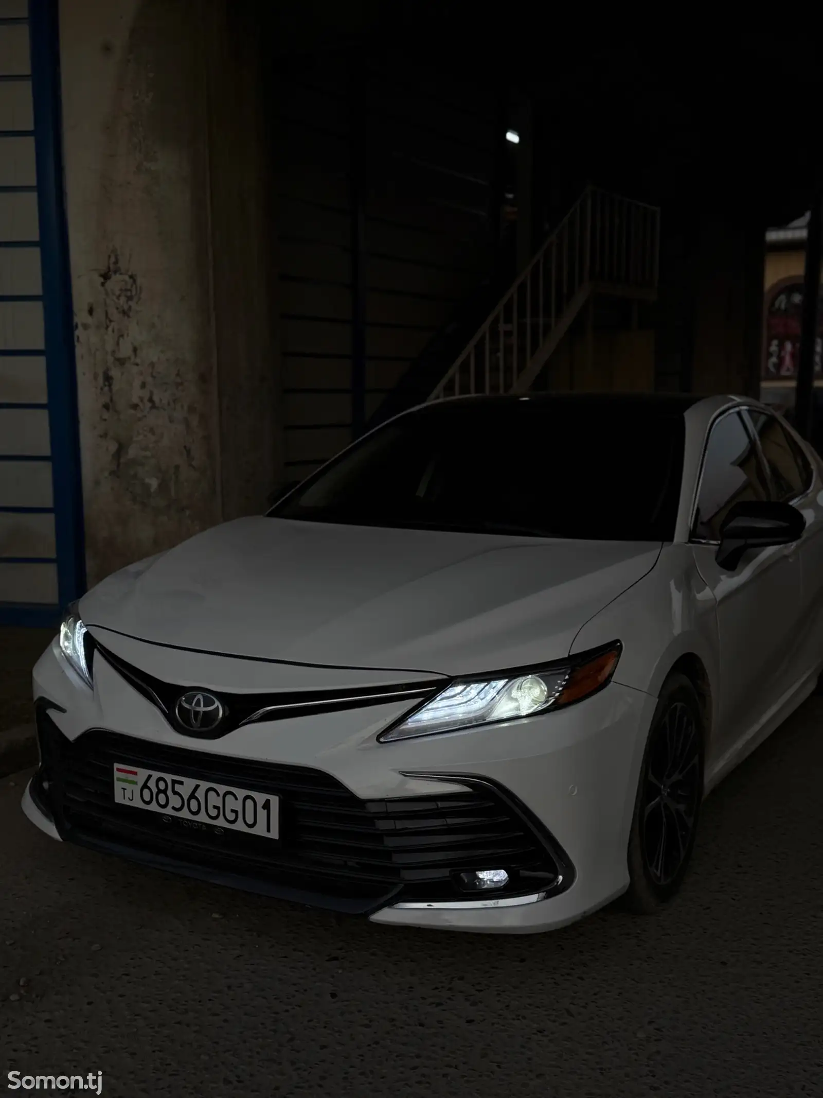 Toyota Camry, 2019-1