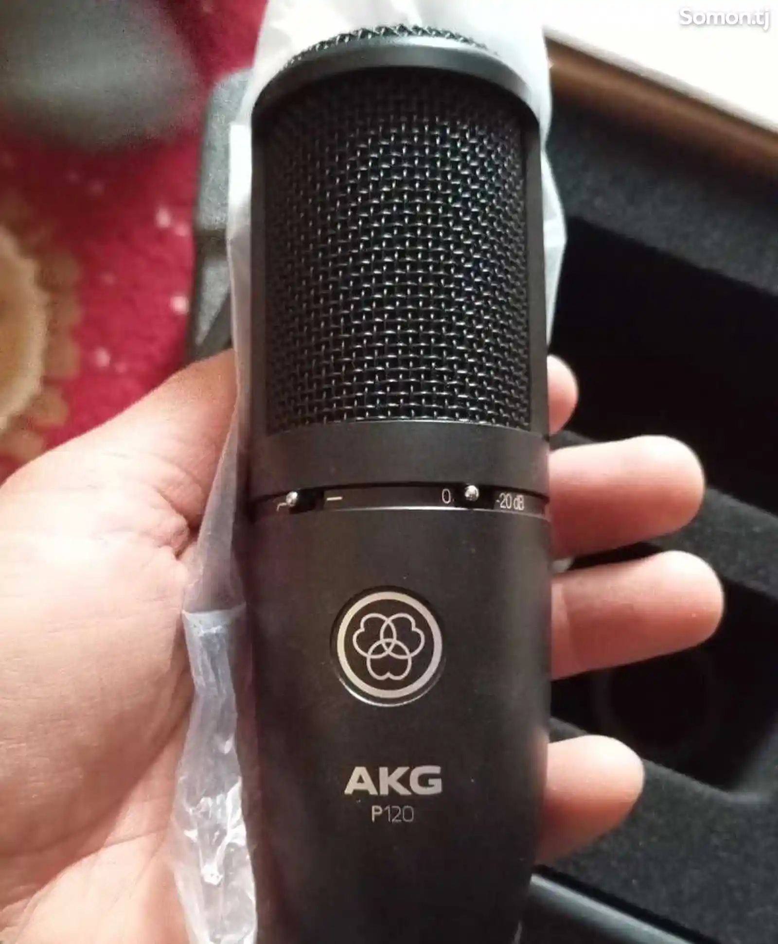 Микрофон AKG P120-4