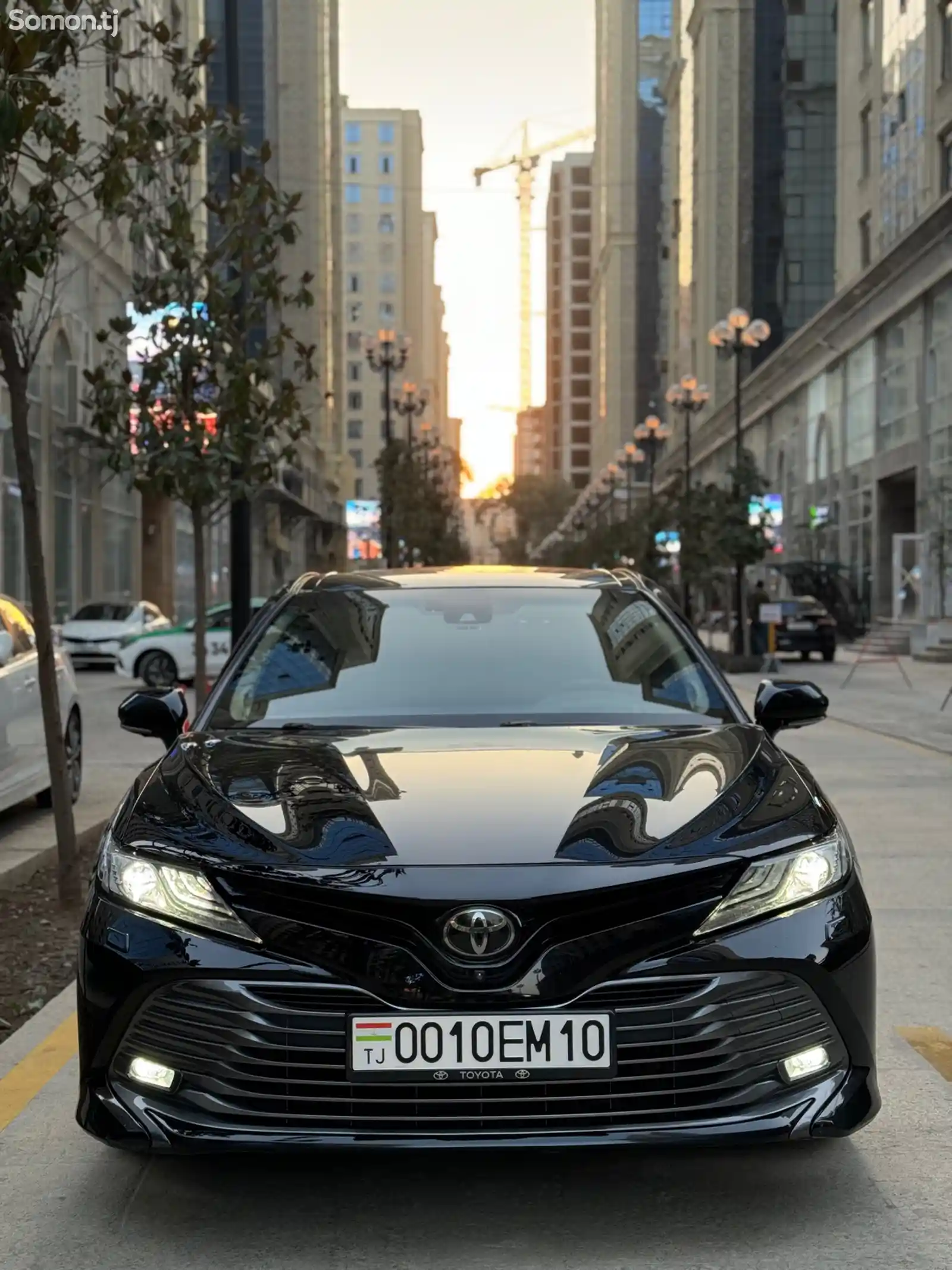 Toyota Camry, 2019-1