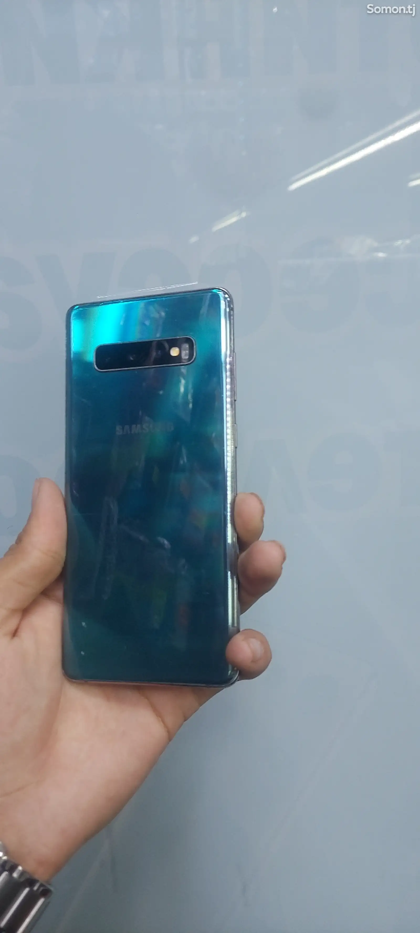 Samsung Galaxy S10+-1