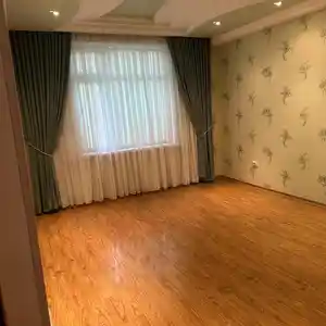 2-комн. квартира, 4 этаж, 80 м², 82 мкр